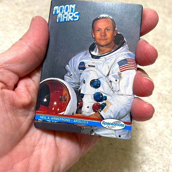 BNWOT SPACE SHOTS MOON MARS 36 CARD SPECIAL EDITION 2D EFFECTS & A BONUS… - Picture 6 of 7
